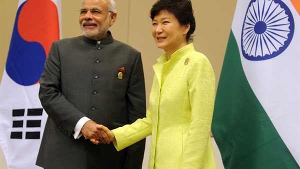 الرئيسة الكورية الجنوبية بارك كون هيه ورئيس الوزراء الهندي ناريندرا مودي