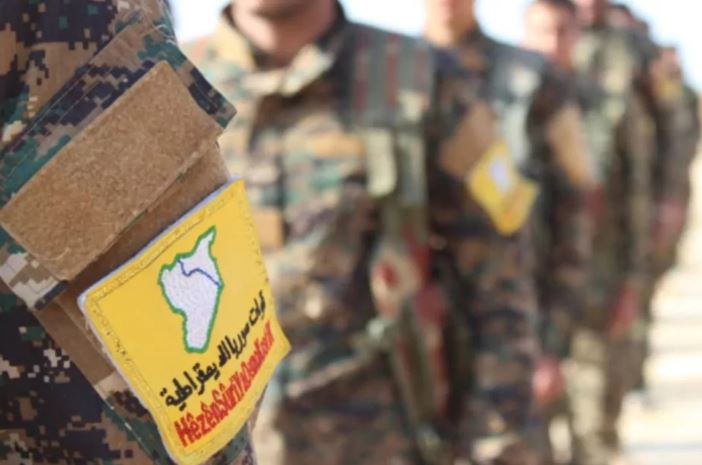 الحكومة السورية تطالب واشنطن بتحمل مسئولياتها للضغط على «قسد» وإتمام تسليم مخيم الهول 