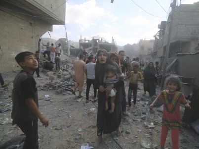 ا لدفاع المدني في غزة: 700 ألف شخص مهددون بالموت في أي لحظة
