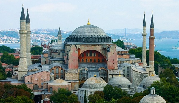 مسجد آيا صوفيا في تركيا