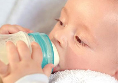 عادات طفلك الأولى ما لها وما عليها