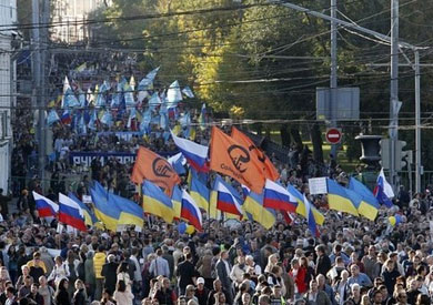 مظاهرة لمواطنين روس في موسكو رفضًا للصراع المسلح بأوكرانيا