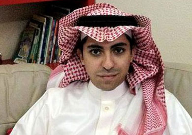 الناشط السعودي رائف بدوي ينجو من الجلد للمرة الثانية بعد تنفيذ أول 50 جلدة – أرشيفية