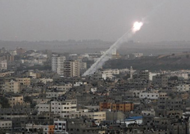 صورة من الارشيف لصاروخ فلسطيني ينطلق من غزة صوب اسرائيل