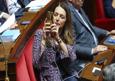 العضو في مجلس الشيوخ الفرنسي فاليري بوير