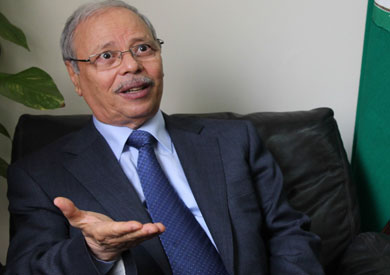 السفير أحمد بن حلي