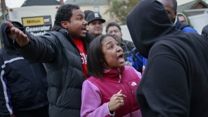 نقص الوقود جراء إعصار ساندي يتسبب في نشوب عراك أمام محطات الوقود بنيويورك