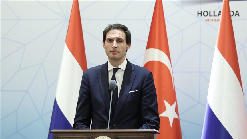 وزير الخارجية الهولندي فوبكه هوكسترا