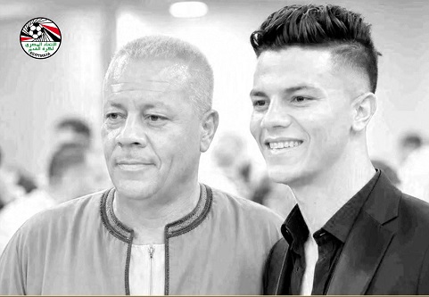 اتحاد الكرة ومنتخب مصر ينعيان والد محمد شحاتة لاعب الزمالك - بوابة الشروق - نسخة الموبايل