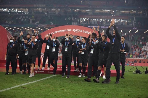 Ù„Ø­Ø¸Ø§Øª ØªØ§Ø±ÙŠØ®ÙŠØ© Ù„Ø§ ÙŠÙ‚ÙˆÙ‰ Ø¹Ù„Ù‰ ØµÙ†Ø§Ø¹ØªÙ‡Ø§ Ø¥Ù„Ø§ Ù…Ù„Ùƒ Ø¥ÙØ±ÙŠÙ‚ÙŠØ§ Ø§Ù„Ø£Ù‡Ù„ÙŠ ÙŠÙ‡Ù†Ø¦ Ø¬Ù…Ø§Ù‡ÙŠØ±Ù‡ Ø¨Ø§Ù„Ø¨Ø±ÙˆÙ†Ø²ÙŠØ© Ø¨ÙˆØ§Ø¨Ø© Ø§Ù„Ø´Ø±ÙˆÙ‚ Ù†Ø³Ø®Ø© Ø§Ù„Ù…ÙˆØ¨Ø§ÙŠÙ„