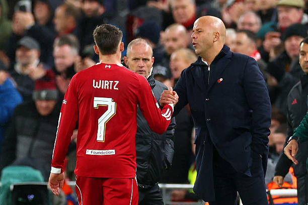 بعد تسجيل الهدف الأول.. سلوت يشيد بتطور فيرتز مع ليفربول 