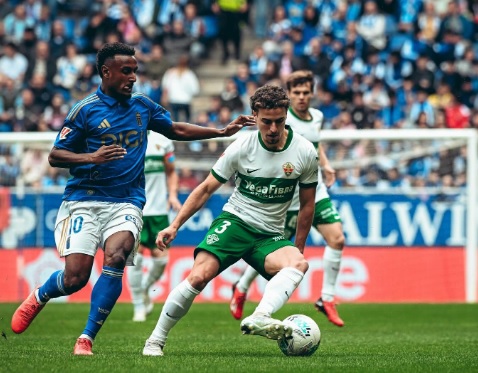 بمشاركة هيثم حسن.. أوفييدو يقترب من الهبوط بالخسارة ضد إلتشي 