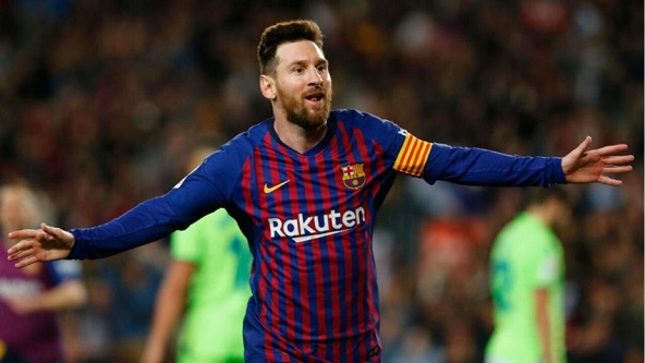 ميسي يهنئ برشلونة بعد التتويج بالليجا للموسم الثاني على التوالي 