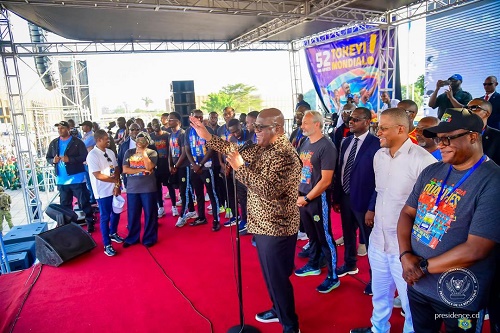 منزل وسيارة.. مكافأة التأهل لكأس العالم للاعبي الكونغو 