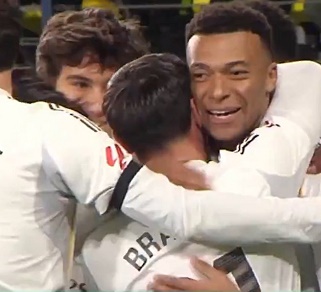 رد اعتبار ملكي.. مبابي يدعم براهيم دياز بطريقة «بانينكا» 