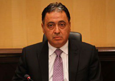 احمد عماد - وزير الصحة - ارشيفية