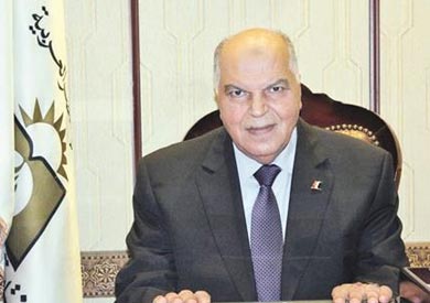 خلف الزناتى نقيب المعلمين