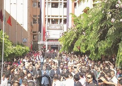 وزير التعليم العالى يتفقد جامعة بنها