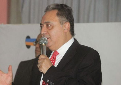 الدكتور احمد عماد وزير الصحة والسكان